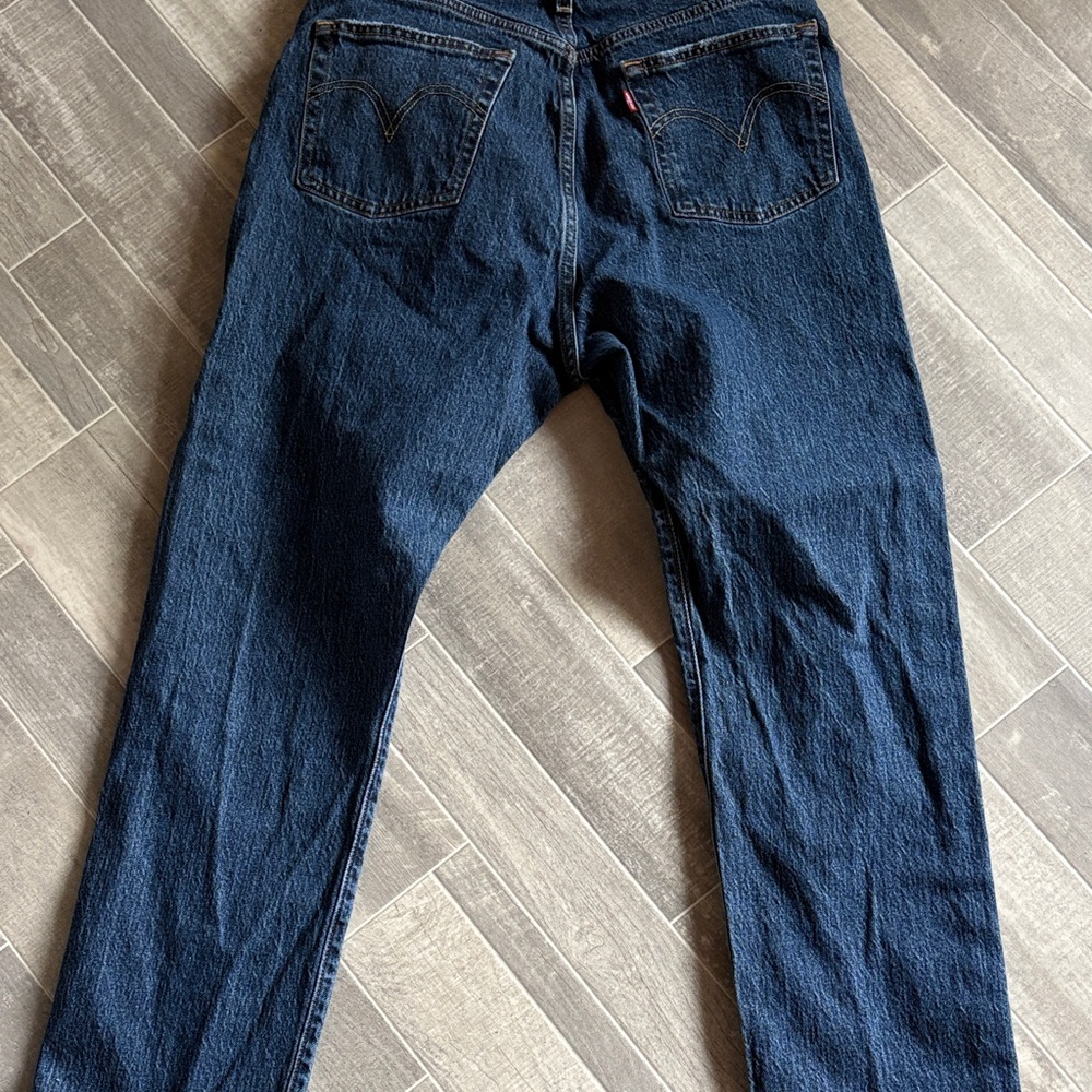 Levi's High-Rise Women's Jeans in Dark Blue Denim